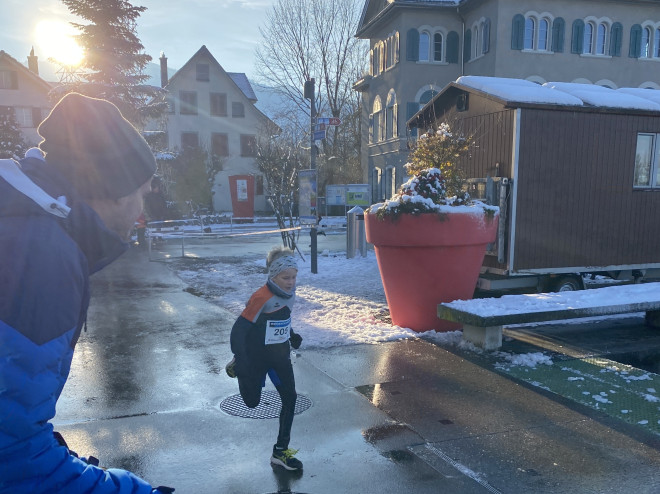 zum 1. Advent am Start vom Lachner Weihnachtslauf